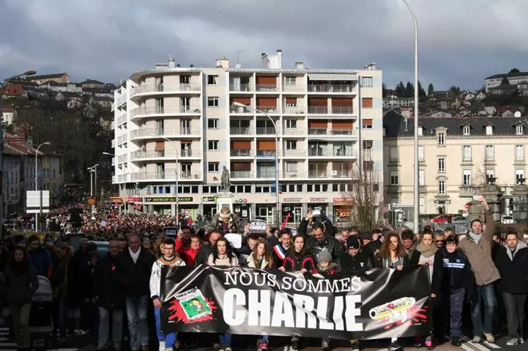 Un tel rassemblement n'avait pas eu lieu à Aurillac depuis la Libération.