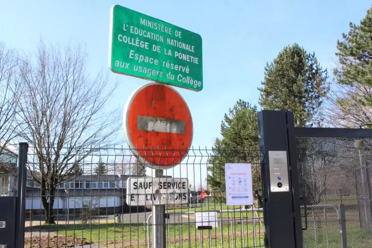 Le collège La Ponétie, à Aurillac, l'un des trois centres.