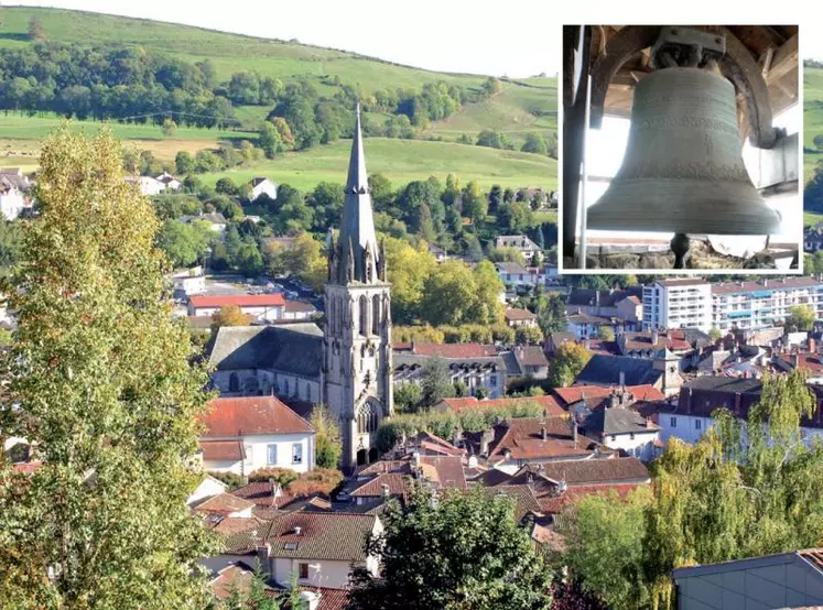 À Saint-Géraud, les intervenants ont mis l’accent sur l’utilité du clocher et de sa flèche, ainsi que sur les diverses fonctions du carillon.
