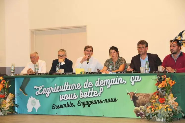 Joël Piganiol a incité les agriculteurs cantaliens à s'engager "pour prendre position et défendre une vision politique partagée".