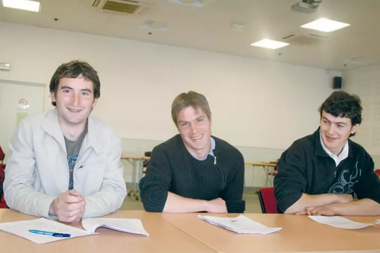 De gauche à droite : Clément Raymond, Bruno Terrisse et Olivier Raynaud.