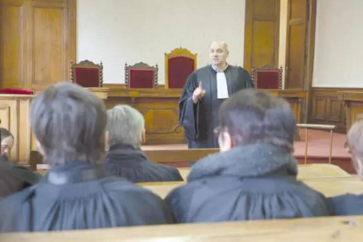 La fermeture des tribunaux, une goutte d’eau qui fait déborder le vase.