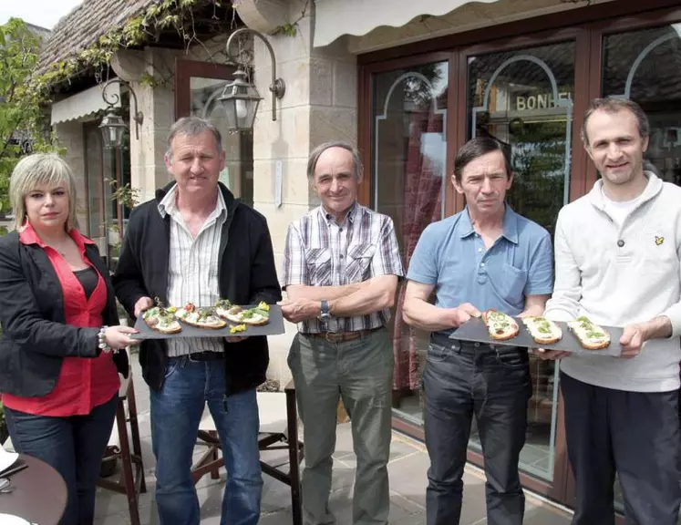 Du cantal et des escargots pour la version originale, de la tome et du jambon pour varier. 