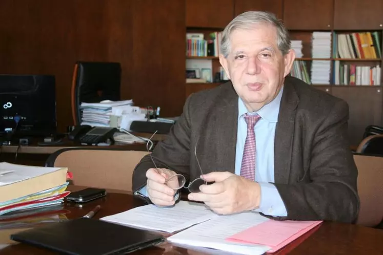 Jacques Mézard continuer d’appuyer la FNB et Interbev pour tenter de rouvrir les frontières turques aux bovins français.