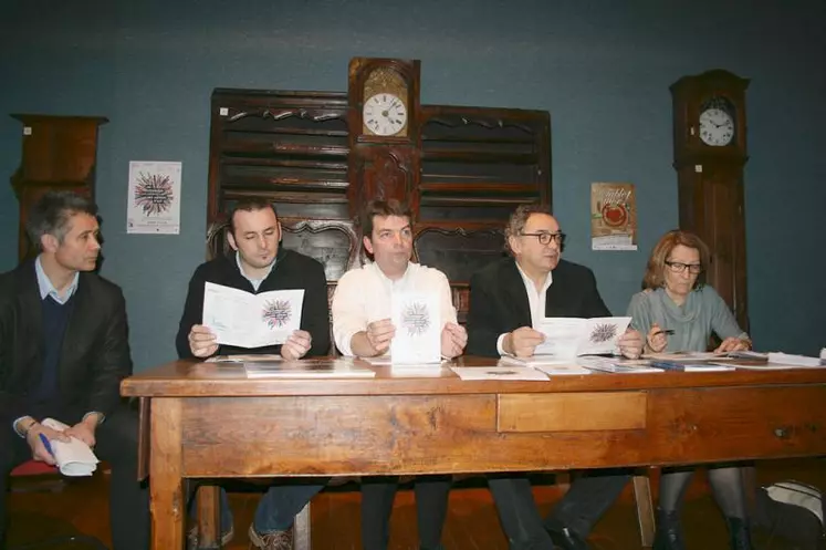 Alain Chapeau (Chambre régionale des métiers), Emmanuel Hebrard, artisan d’art, Gilles Chabrier, Pierre Jarlier et Mireille Vicard, ont présenté le programme sanflo-muratais des Jema.