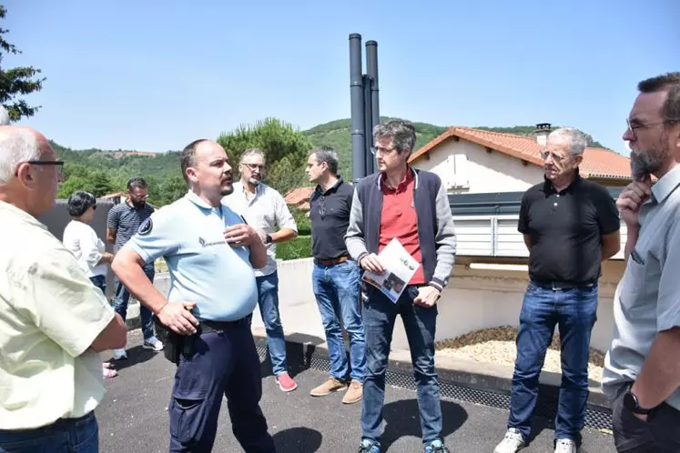 La gendarmerie dispose désormais d'une chaufferie collective bois.