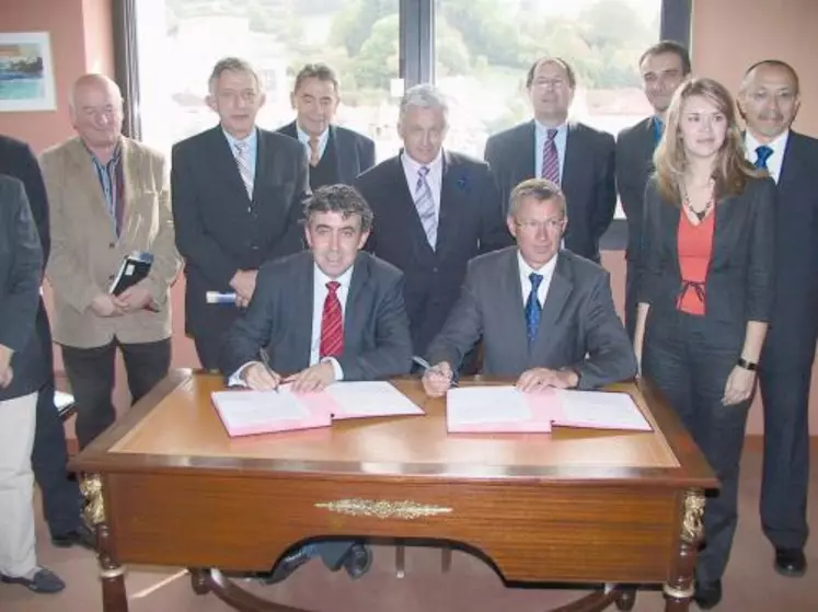 Vincent Descœur, président du Conseil général, et Joël Darnaud, directeur général d’Oséo.