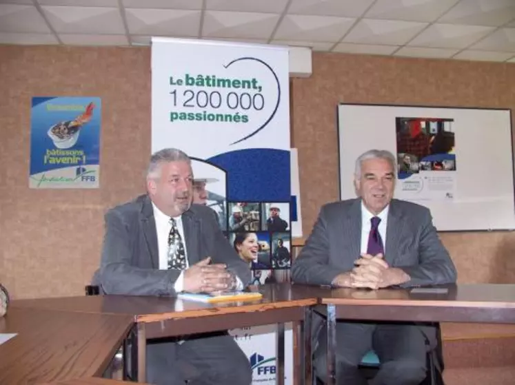 Alain Vernet et Christian Baffy, respectivement président de la FFB 15 et de la FFB nationale, ont effectué un bilan des activités du bâtiment.