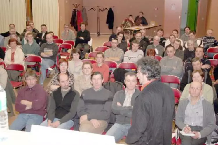 Jean-Pierre Lemarchand a expliqué aux agriculteurs du GVA les évolutions climatiques prévisibles.