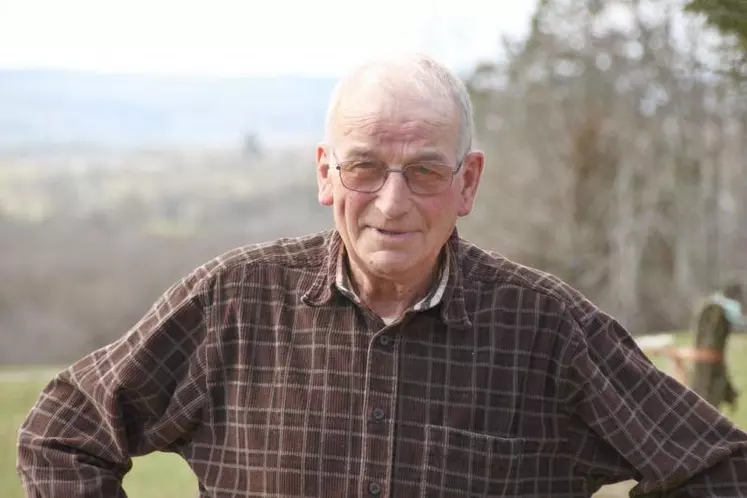 Marcel Flagel, 80 ans, et syndicaliste depuis toujours, mène un combat pour la revalorisation des retraites agricoles les plus basses.