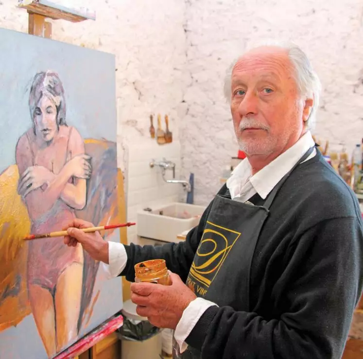 Le peintre Michel Four, dans son atelier de Giou-de-Mamou : "Je ne sais pas m'arrêter de travailler".