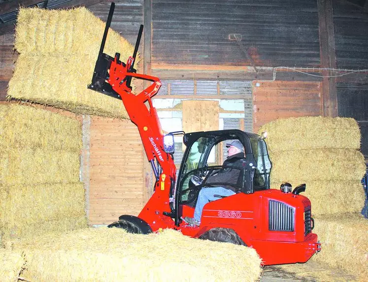 Depuis janvier 2010, l’arceau ou la cabine équipant le valet doit être homologué contre le renversement (Rops) et la chute d’objet (Fops).