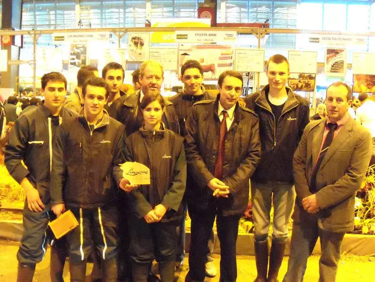Les lycéens ont notamment reçu le soutien du président de la chambre d’agriculture, Jean-Philippe Viollet.