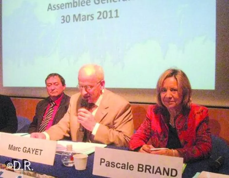 Autour de Marc Gayet, président de GDS France, étaient, notamment, présents Michel Combes, secrétaire général de GDS France et Pascale Briand, directrice générale de l’alimentation (DGAl).