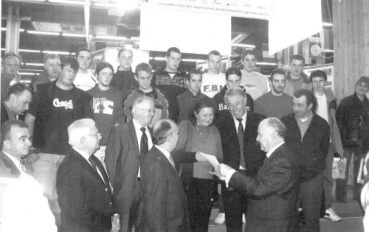 Remise des prix par Dominique Bussereau.