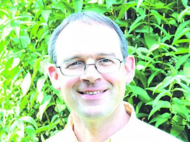 Christian Savary, conseiller machinisme à la chambre d’agriculture de la Manche : « Le maillon faible actuellement est la confection du silo ».