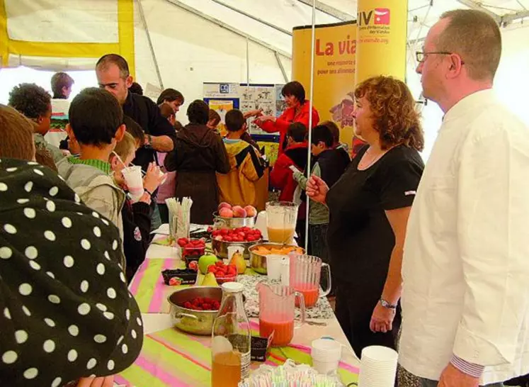 En 2008, la première Ferme en ville avait attiré un public scolaire nombreux.