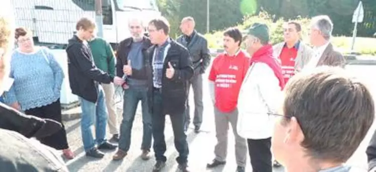 Face à face entre leveurs corréziens, haut-viennois et creusois et le directeur de l’usine Charal d’Egletons.