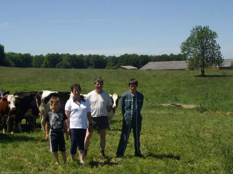 De Droite à gauche : Pierre-Eddy, Jean-Marie, Josiane et Mathis.