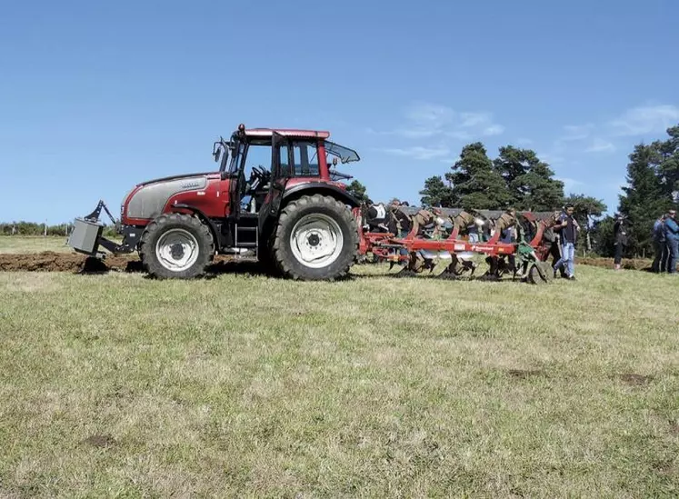 Les Jeunes agriculteurs de Lozère et les JA du canton causses et Cévennes ne ménagent pas leur peine pour organiser une journée mémorable aux Lozériens et touristes de passage, le 29 août, sur le causse Méjean.