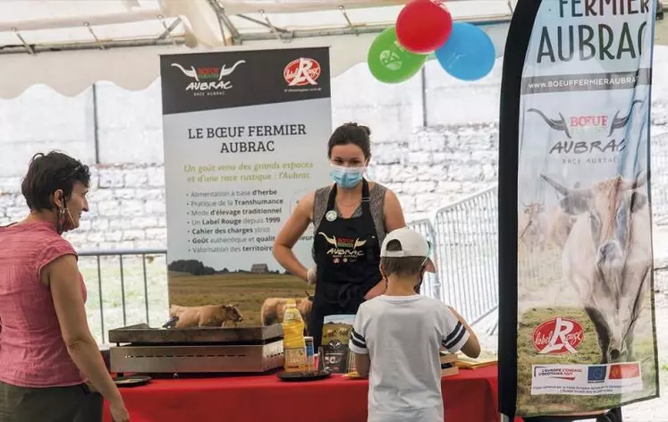 Samedi 12 juin, la fête de l'école Marie Rivier sur le thème « Dessine-moi l'agriculture », proposée en collaboration avec le lycée Terre nouvelle a été une belle réussite.