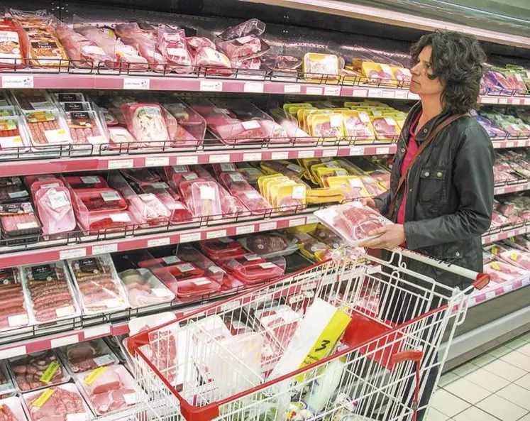 Sur les Vingt-sept, seize États membres ont intégralement transposé la directive sur les pratiques commerciales déloyales au sein de la chaîne d’approvisionnement agroalimentaire au 31 juillet 2021, note la Commission européenne, alors que la date limite pour sa transposition était fixée au 1er mai. Une grande majorité d’entre eux sont allés au-delà du niveau minimal de protection des agriculteurs et des petites entreprises établi par la directive.