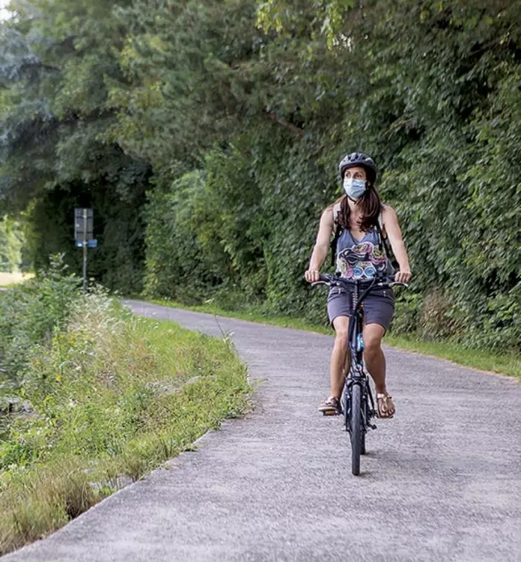 Slow'brac, le festival du bien-être, accueillait le 1er mai une conférence sur les mobilités, organisée par l'Agence lozérienne de la mobilité et le Parc naturel de l'Aubrac.