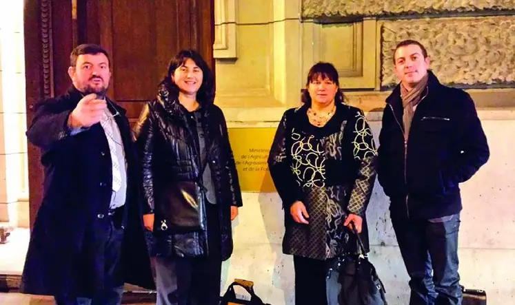 Olivier Boulat, Sophie Pantel, Christine Valentin et Julien Tufféry devant le ministère de l’agriculture à Paris.