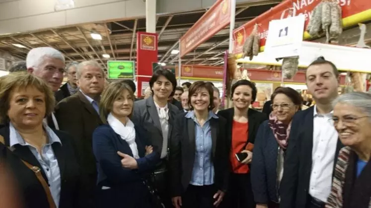 Carole Delga, au centre est allée à la rencontre des producteurs lozériens