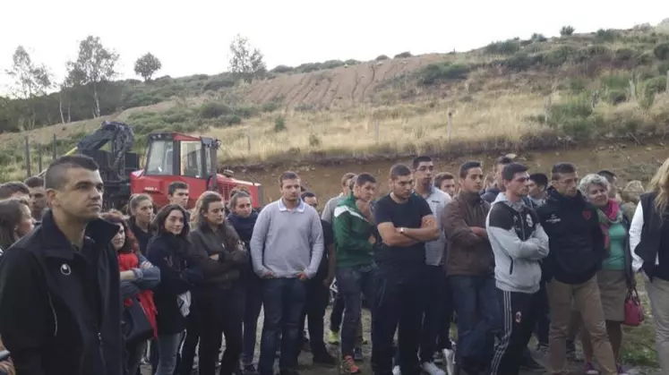 Une cinquantaine d'étudiants ont échangé avec des actifs l'exploitation d'Émilien Bonnal.