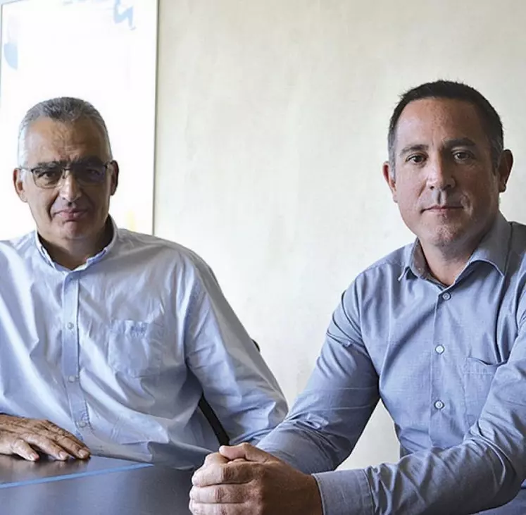 Jean-Claude Virenque et Julien Volpelier, qui assure la transition au poste de directeur général adjoint du groupe coopératif.