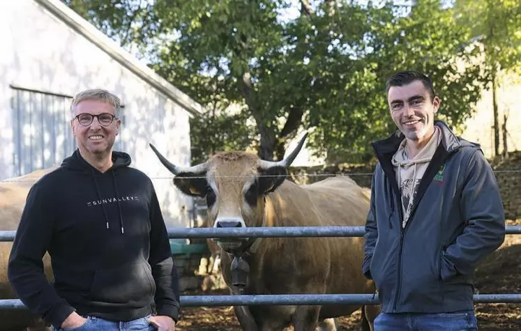 Au Gaec de Ladoux, on aime avant tout les Aubrac, surtout depuis que Cédric Trauchessec a repris la ferme familiale avec son associée Céline Trauchessec en 2001. Une passion qui leur a permis de se classer sixième des sabots de bronze départemental sur l'année 2022-2023.