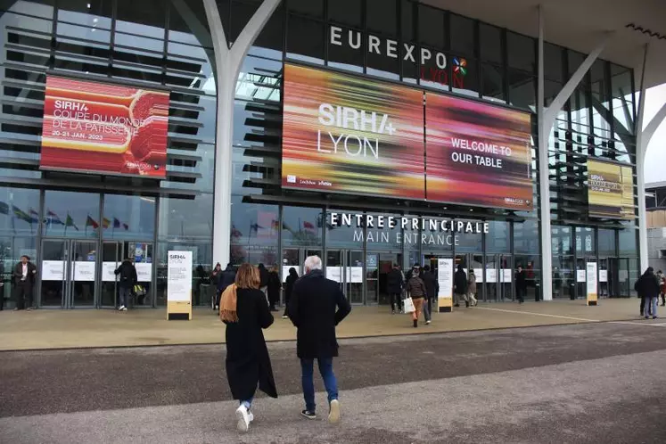 Du 18 au 23 janvier, le Sirha, salon de la restauration, de l'hôtellerie et de l'alimentation, a réuni 4 000 exposants et devait accueillir entre 150 000 et 180 000 visiteurs.