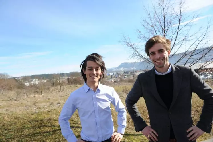 Charles de la Boulaye et Romain Balmary à Mende, où siègera leur entreprise, Le Bon Plant.