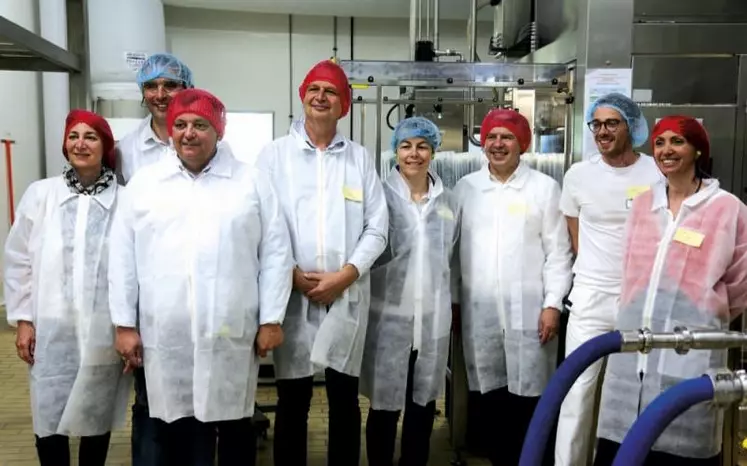 Le vendredi 10 juin 2022, le groupe Olga a fêté les 10 ans de son site de production situé à La Tieule. Ancienne bergerie rachetée en 1999, l'atelier est spécialisé dans la transformation de lait de brebis bio et a fait l'objet d'une rénovation complète en 2012. Dix bougies qui sont aussi l'occasion de présenter de nouvelles gammes et les perspectives d'avenir de la marque.