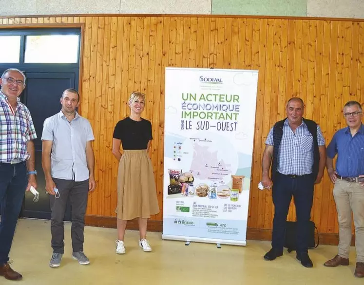 Damien Lacombe, président de Sodiaal Union, accompagnait les responsables de la section Lozère Aveyron Aude Tarn de la coopérative lors de son assemblée générale, lundi 14 juin à Ceignac.