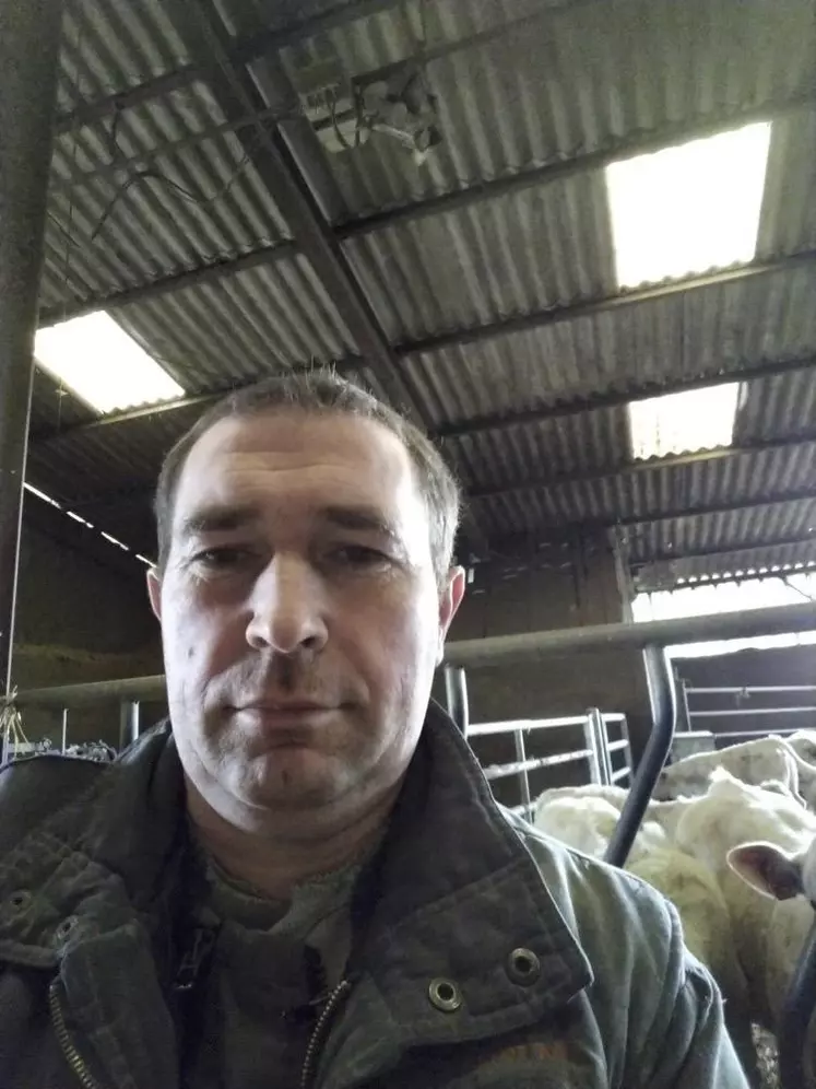 La coopérative aide les éleveurs à valoriser l’herbe sur leurs exploitations. Sébastien Canaud, producteur allaitant dans le Puy-de-Dôme, témoigne.