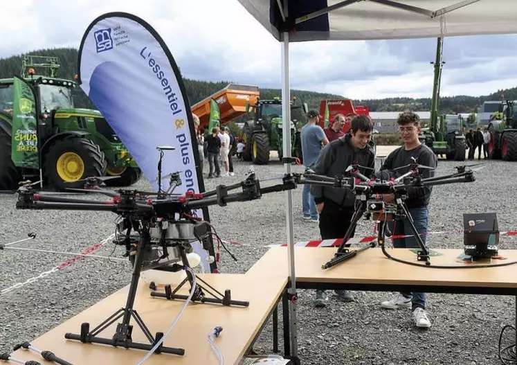 Mercredi 20 septembre a eu lieu la traditionnelle journée du machinisme, organisée par la fédération départementale des Cuma.