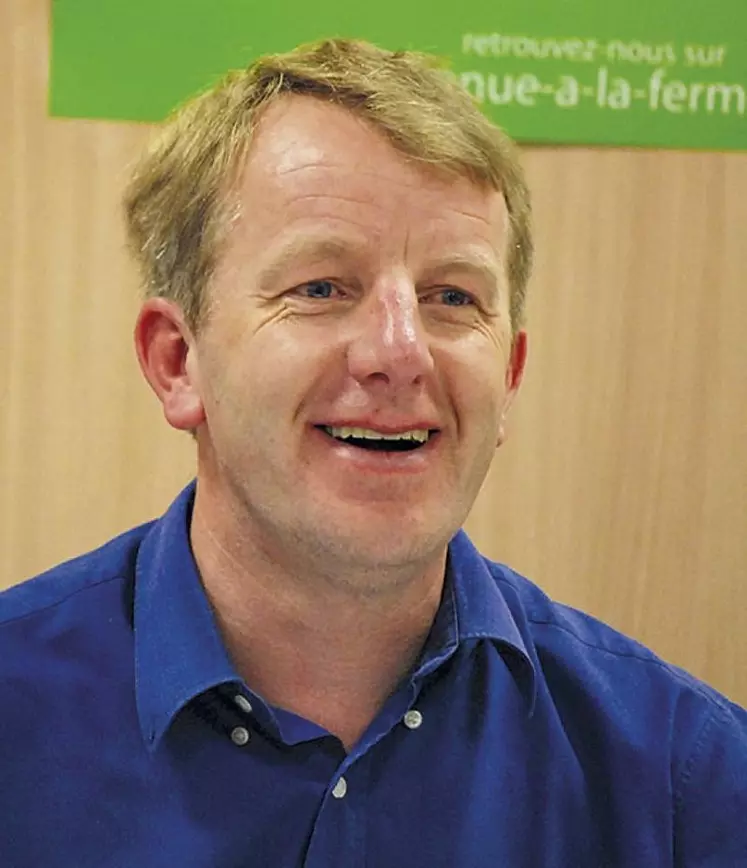 Les biocarburants vont monter progressivement en puissance pour accompagner la transition écologique de l'agriculture. Les ministres des Finances, de la transition énergétique et de l'Agriculture se sont engagés dans ce sens. Interview de Luc Smessaert, vice-président de la FNSEA.