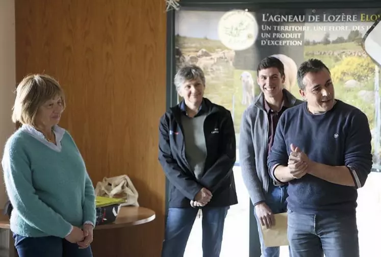 Vendredi 16 décembre, l'association d'éleveurs Élovel a tenu son assemblée générale à Rieutort-de-Randon. L'occasion d'évoquer avec les agriculteurs l'avenir de la filière.