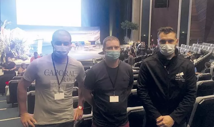 Adrien Pauc, Hervé Boudon et Alexis Cabirou au congrès national des JA.