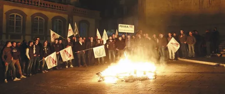 La manifestation se déroulait mardi 8 octobre au soir.