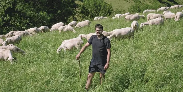 La ferme de l’Épine Blanche, située au Baguet sur la commune de Druelle en Aveyron, commence à se faire un nom dans le milieu des fromages de brebis fermiers bio.