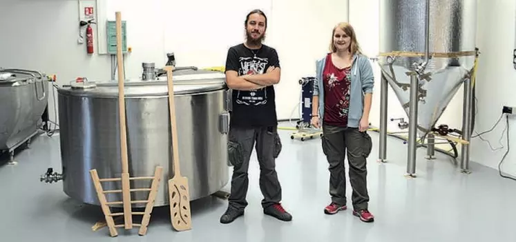 Élément indispensable du brasseur, Gwendoline et Florian ont fabriqué eux même leurs fourquets leurs permettant de mélanger le liquide.