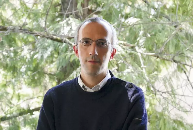  Changement de tête à l’Office national des forêts. Depuis le 1er mars, Pierre Demangeat a été nommé responsable de l’unité territoriale de l’ONF en Lozère. Portrait d’un forestier de terrain, arrivant des Pyrénées pour « assurer la continuité » d’une gestion forestière bousculée par les enjeux climatiques.