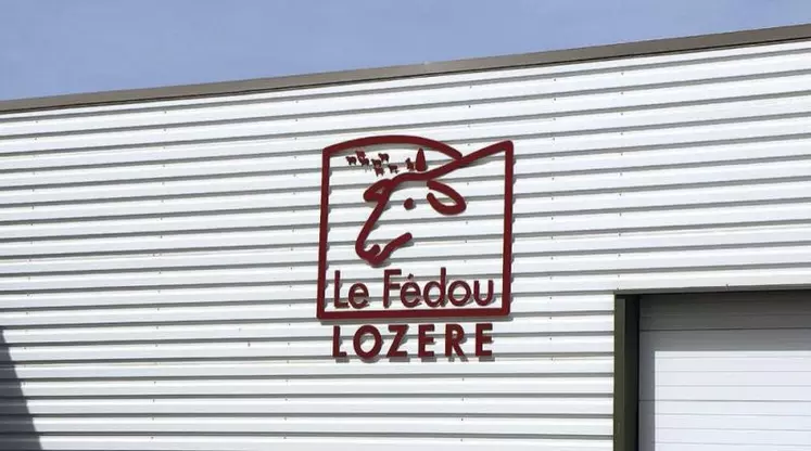 Installée sur le causse Méjean depuis ses débuts dans les années 1970, la fromagerie Fédou ne cesse de se renouveler et d'imaginer de nouveaux futurs sur son territoire d'origine.