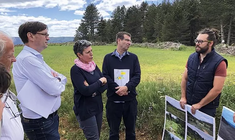 Mercredi 25 mai, Sébastien Windsor, président des chambres d'agriculture France, est venu effectuer une visite de terrain en Lozère, à l'invitation de Christine Valentin, présidente de la chambre d'agriculture de Lozère et première vice-présidente de chambres d'agriculture de France.