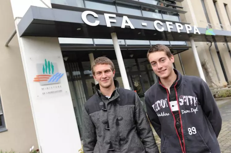 Deux élèves du CFA: Maxime Salvan et Pierre Valentin.