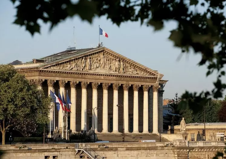 La méthode de compromis encouragée par le gouvernement a déjà existé dans le premier quinquennat sur les sujets agricoles. Pour cette nouvelle mandature, les oppositions restent prêtes à travailler avec la majorité, à condition de respecter leurs lignes rouges.