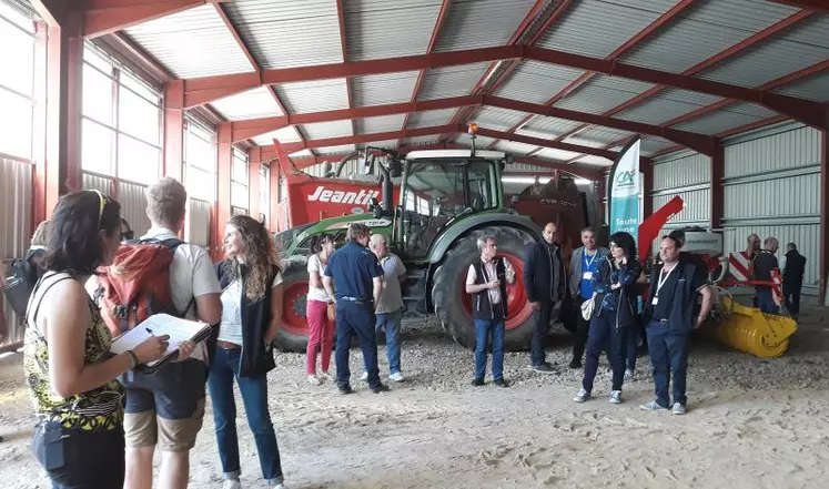 Une trentaine de congressistes a répondu présent à la visite dans le Livradois-Forez des Cuma de Bertignat et Pont-David organisée dans le cadre du congrès de la FNCuma.